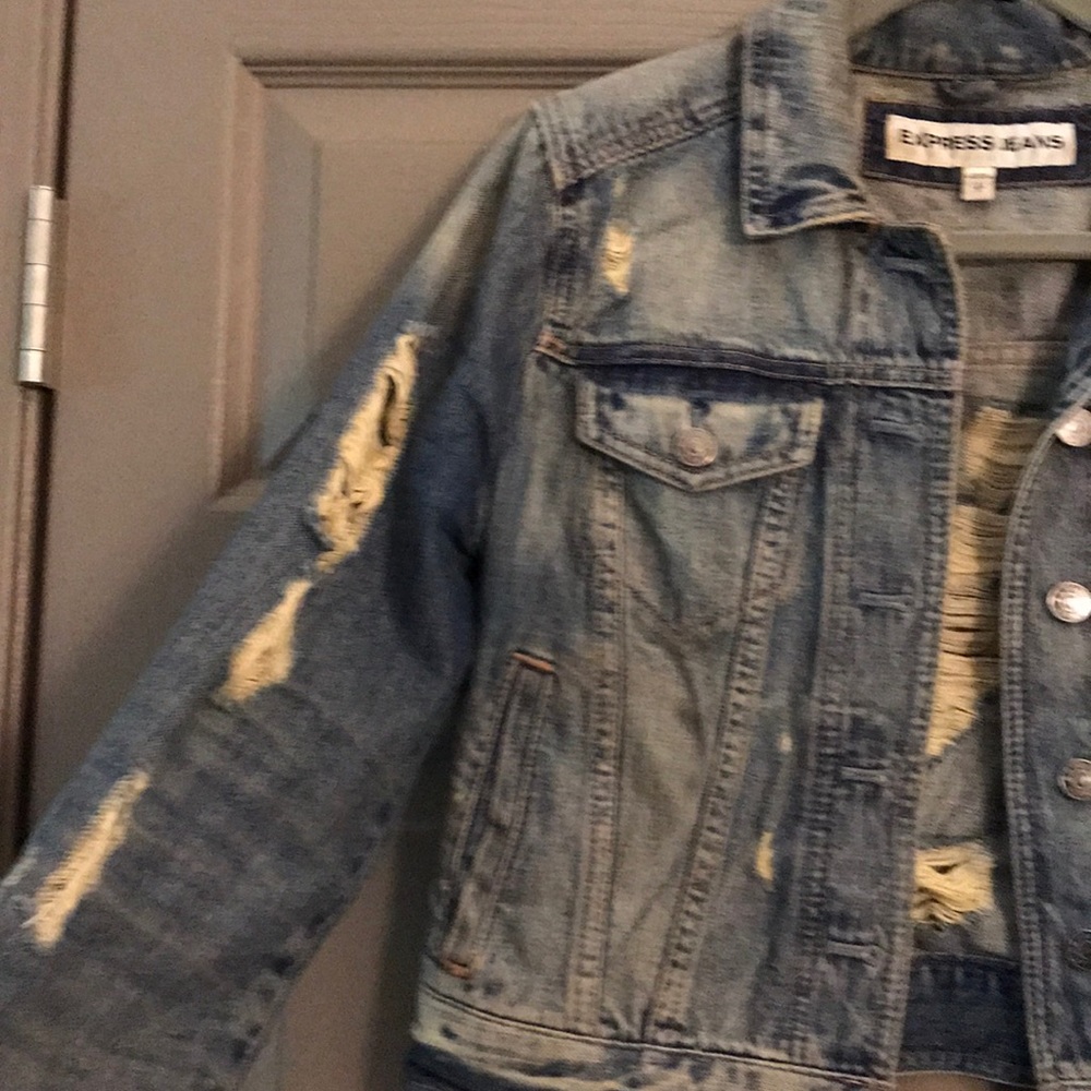Express vintage destructed denim jacket. - Picture 4 of 5